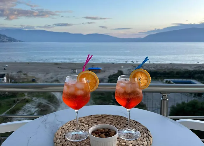 Sea View Luxury فلورا