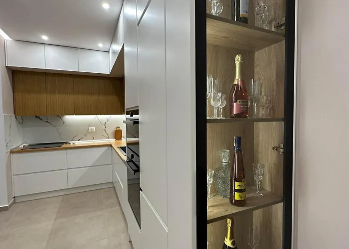 Sea View Luxury Apartment *